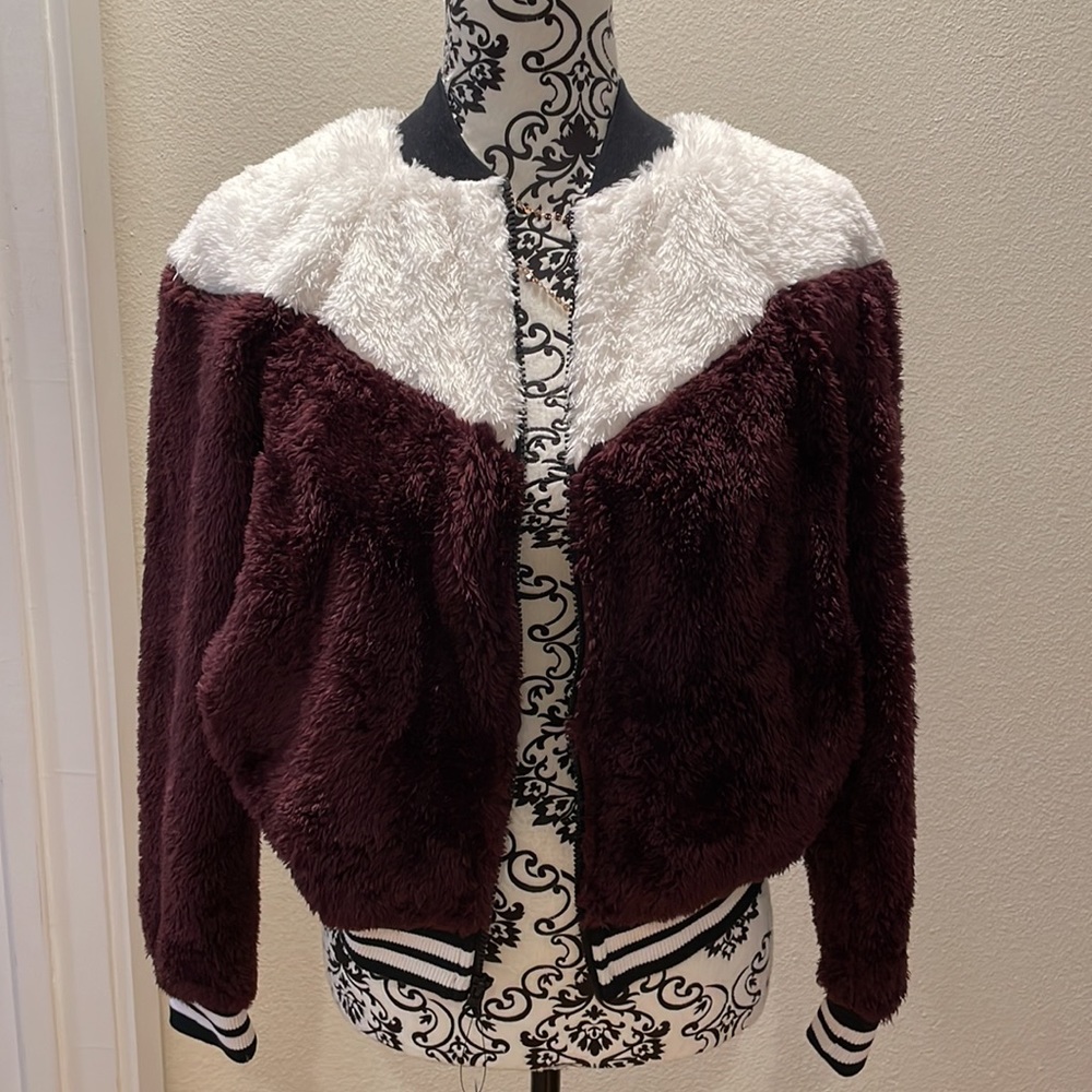 Nike faux fur clock block bomber jacket - NWT